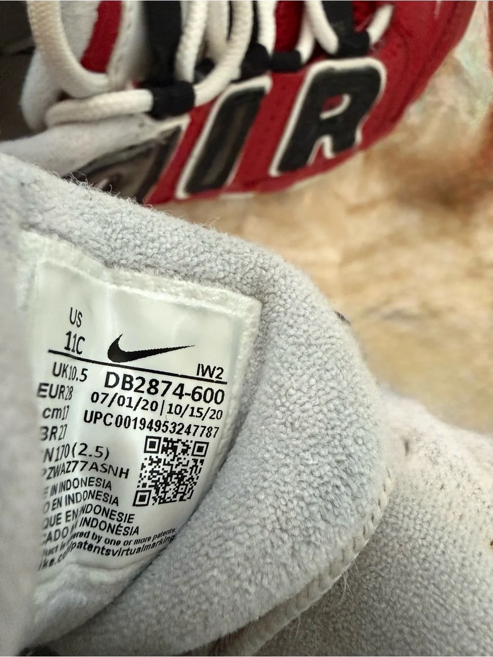 Nike Air Kids Red, Black and White Air More Uptempo Sneak